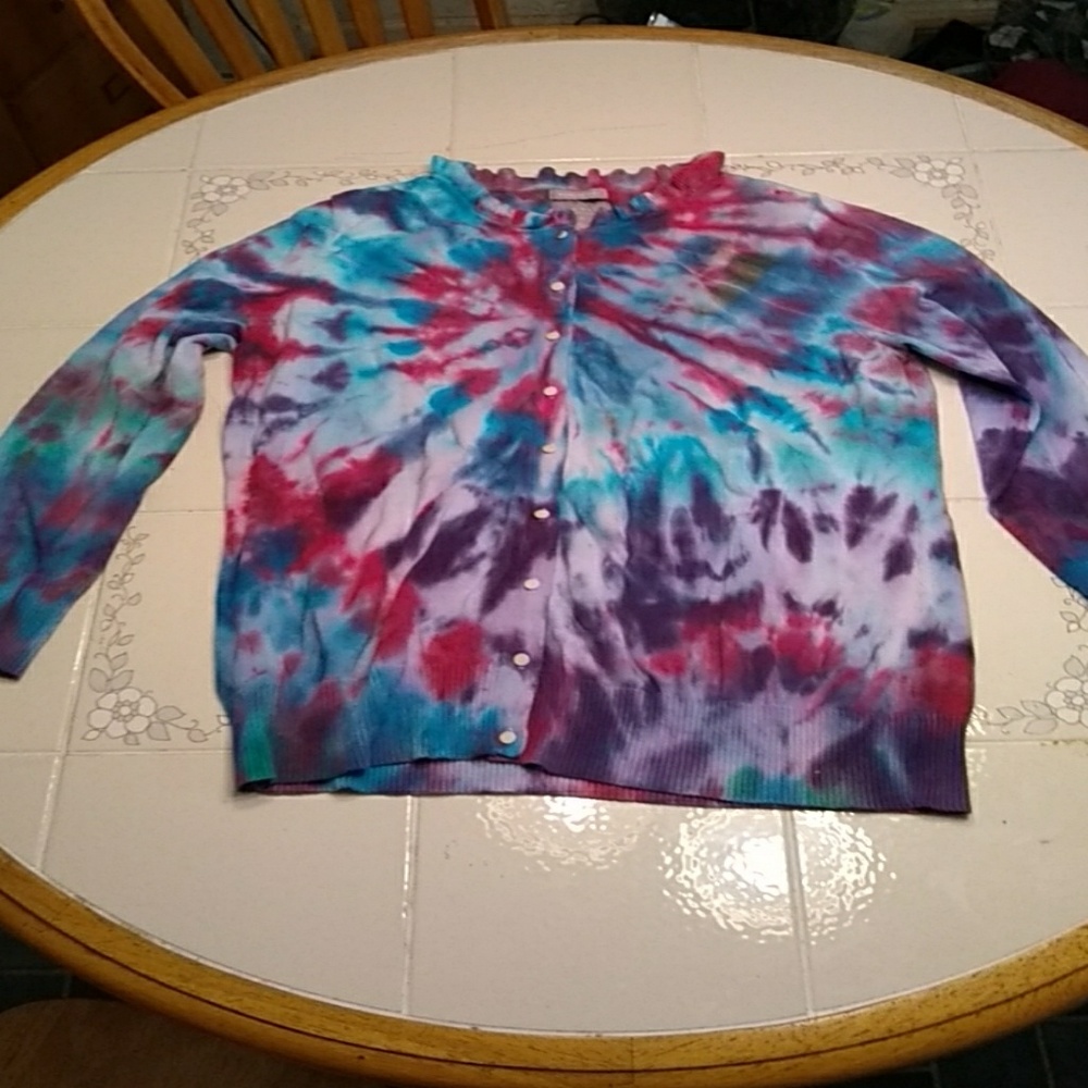 Tye dye sweater Old Navy size3X.   30